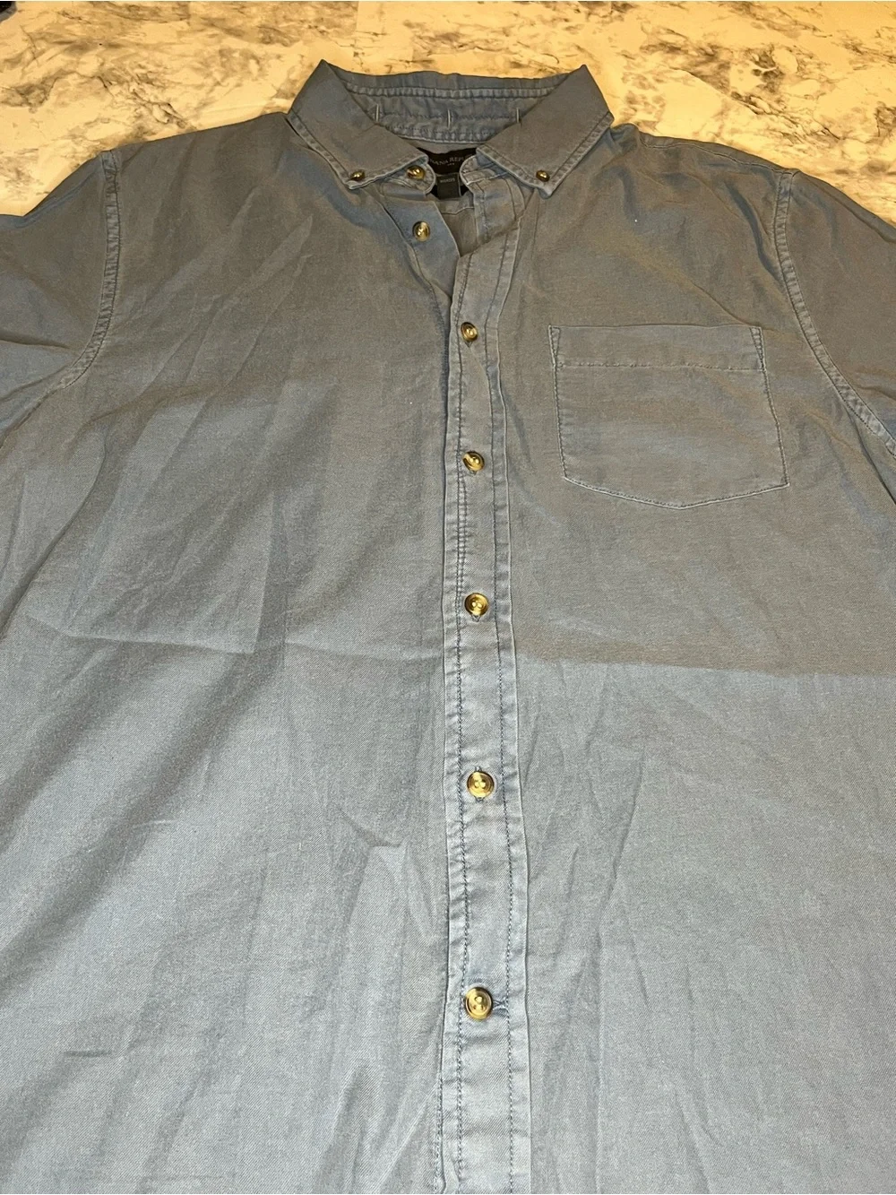 Banana Republic Men's Olive linen Green & Light Blue Casual Button-Down Shirts